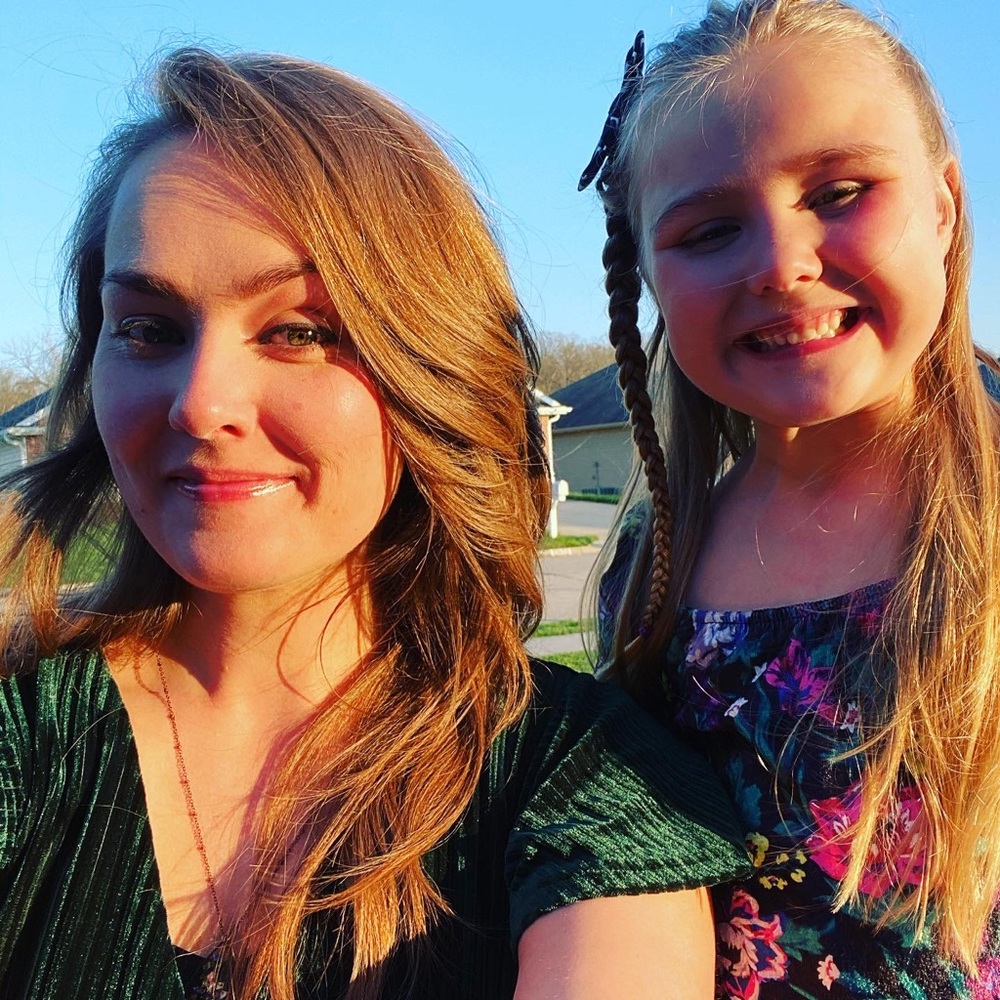 Meet your Posher, Elizabeth